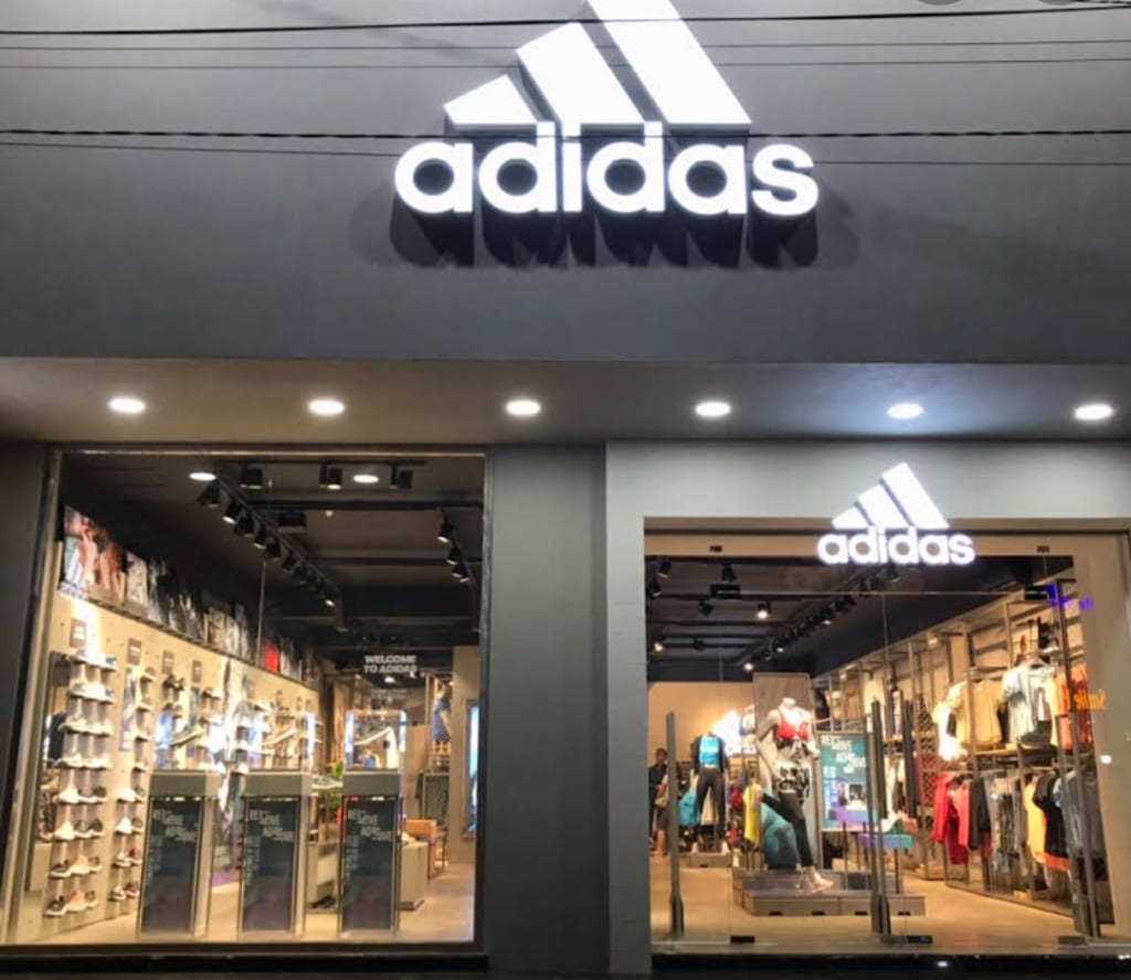 Cửa hàng adidas chính hãng tại TPHCM
